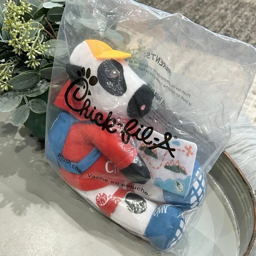 Chick-Fil-A Hiker Traveler 9.5
